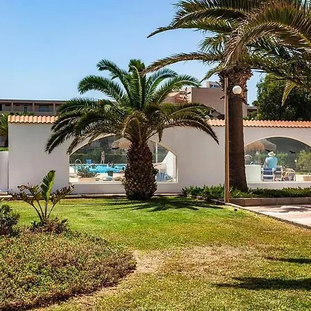 Sun And Relax At The Tropicana Holiday home
